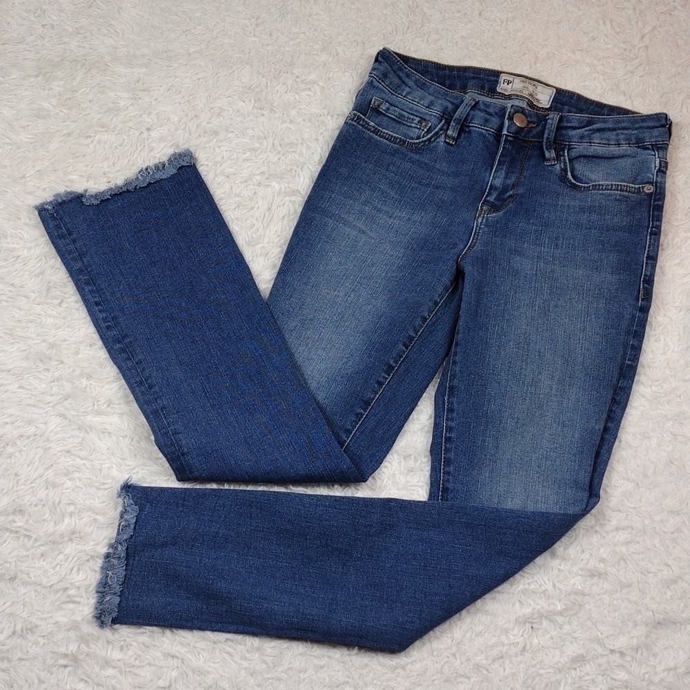 Free People Blue Medium Wash Five Pocket Mid Rise Raw Hem Cropped Boot Cut Jean - Picture 12 of 12